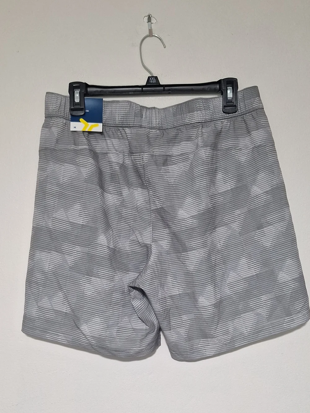 Old Navy Light Gray Striped Casual Athletics Shorts Medium